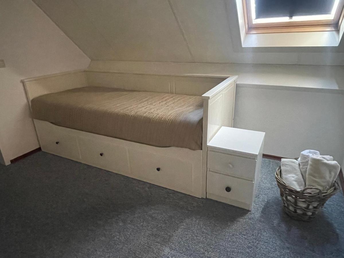 Freistehendes Ferienhaus Am See Naehe Roermond Heel Kültér fotó